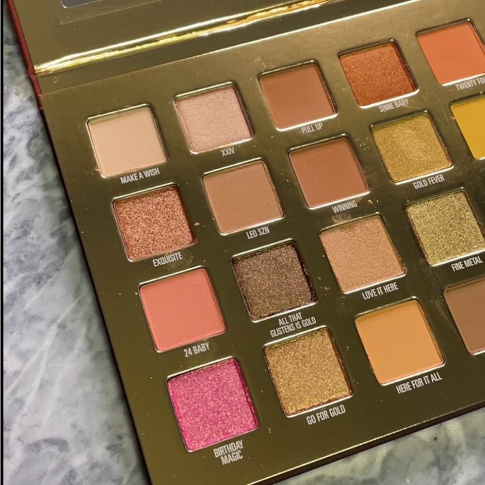 New‎ Kylie Cosmetics 24 Eyeshadow Palette - Picture 4 of 6